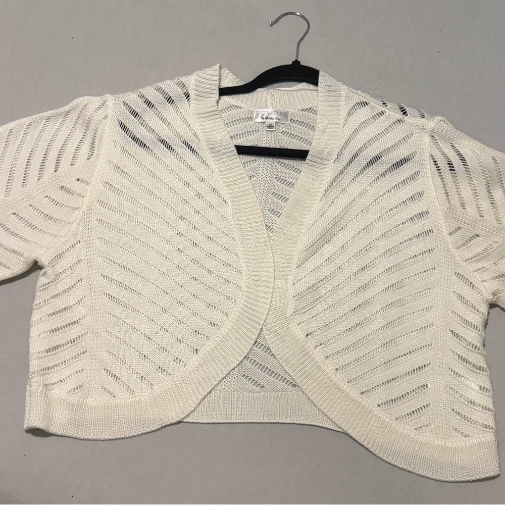 White Geometric Shrug with Open Front